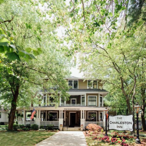 Отель The Charleston Inn  Хендерсонвилл